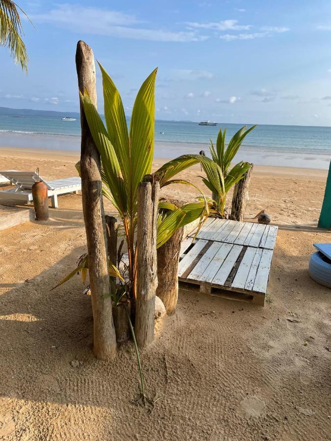 Sabai Beach Resort Koh Mak Exterior photo